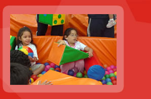 Gimnasio infantil, payasos, mimos y talleres recreativos.